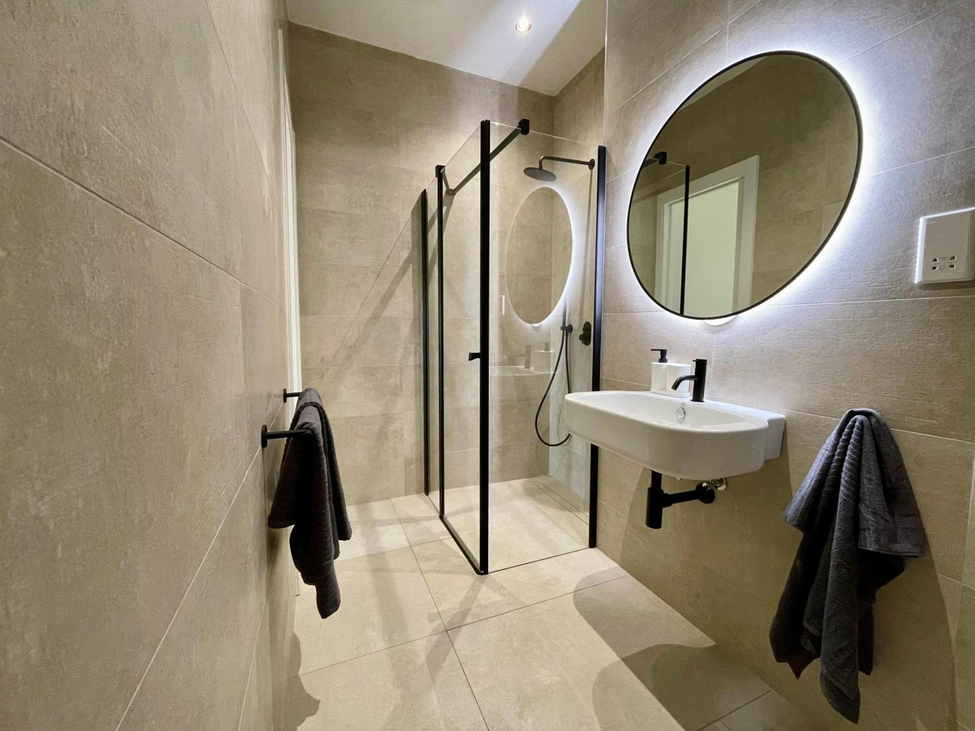 Bugibba Square Seafront Lux Apartments By Holi St. Paul's Bay Exterior photo